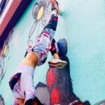 Bai Ling Instagram - Which #Handstands you like more? I am doing 2 of them for you in this video watch it to the end. I think the 2nd one is super sexy haha Yes #handstandchallenge ready? Yes I am #challenge you everyone. So you shall share me a fun video showing me how you do it ok? I have not down it for a while but still can do it anywhere and anytime pretty cool. I was walking around in #denver #colorado trying to find a #mirror heard it’s #famous here, but could not find it, so I did the first one and suddenly I saw the #mirrors while I was walking back to my #grandhyatt hotel haha #guardiansofangel always hear us and show us the way to where we want to go, and I just followed and found the best #wallpainting you could find wow a woman ‘s beautiful big butt 🤣👍🔥👀💋👠🥂💖 Click the link on my bio to my #bailinghollywoodshop to order what I am wearing #thecrowcollection Ok now get ready for the show #nightmaresincolorado start at 5pm to 10pm then my #liveshow at 11pm on my #subscribechannel so excited . My panel talk is at 2pm on Sunday . See you soon Love from #denvercolorado 💋💋💖 Cookie: Challenge yourself to go beyond your physical ability, you might be surprised what your body actually can do, because I never doubted that I cannot do there for I can. Your mind and body work together in harmony that’s how you do it, because when there is no conflict, then there will be no obstacles. Trust! #bailing #hollywood #handstandchallenge #healthylifestyle #workout #workoutmotivation #ads #bailingbeautysecret #bailingmovie #bailingfashion #白靈電影 #白靈時尚 #白靈電的小蠻腰