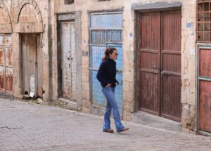 Banu Akdeniz Instagram - Mardin Midyat sokakları #Hercai ❤️