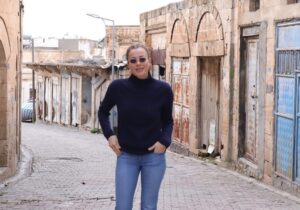Banu Akdeniz Instagram - Mardin Midyat sokakları #Hercai ❤️