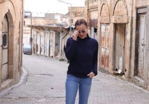 Banu Akdeniz Instagram - Mardin Midyat sokakları #Hercai ❤️