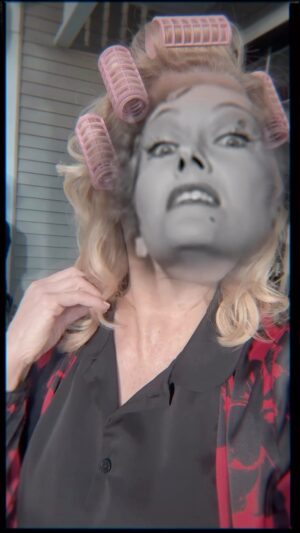 Barbara Niven Instagram - “I’m ready for my closeup...” 🎬🎥🤣 Here is a quick makeup/wardrobe before and after while filming a couple of weeks ago. #imreadyformycloseup