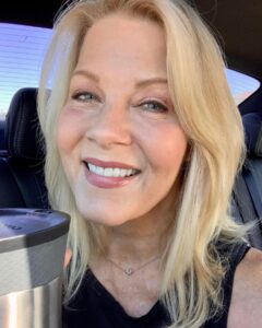 Actress Barbara Niven HD Instagram Photos and Wallpapers November 2022