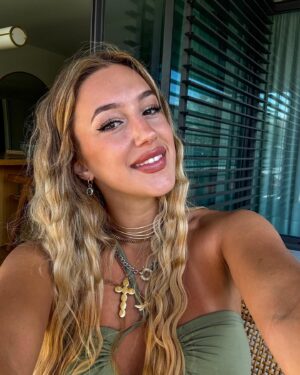 Bárbara Parada Instagram - Sunkissed and some freckles☺️