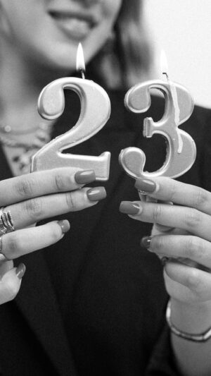 Bárbara Parada Instagram - CAPÍTULO 23 ON💗🎉🤪
Os 22 foram tão bons e especiais, no words🥹
Gratidão pela vida🤍