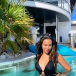 Barbara Lune Instagram - Profitez bien des derniers jours d’août les copains ça passe trop vite 🐬💦❤️