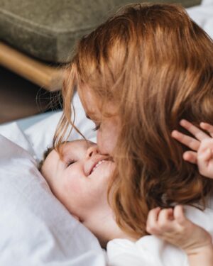 Barbora Mudrová Instagram - Láska nezkrotná.😊
📷 @lucijef 

#motherlove #love #motherhood #mother #baby #babyboy