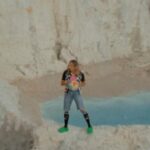 Barbora Votíková Instagram - Milá Lásko, doufám, že Tě tenhle dopis najde, ikdyž nevím, kde teď přesně lítáš, ale vím, že jsi tady všude mezi námi a v nás. Někdy víc. Někdy míň. Někdy míň? Nedivím se, chápu, že to s náma nemáš jednoduchý, ale nevzdávej to s náma. Chci ti poděkovat, že tu jsi, že díky Tobě můžu milovat. Milovat, co dělam, dělat, co miluju. Milovat a být tady, být tady a milovat to. Vždy za Tebe budu bojovat, protože Ty za to stojíš. Bára 🤍 Let love be your legacy! Video vzniklo v rámci kampaně pro novou pride kolekci @adidasoriginals Let love be your legacy by @rich_mnisi Proud to be a part of it and now let’s get the Pride thing going 🌈🤍 #createdwithadidas #love #legacy