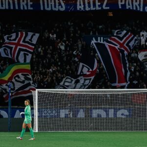 Barbora Votíková Instagram - Chapter closed,

 my days in PSG are over. I am grateful that I got the opportunity to be a part of such a great club and to share pitch with such world class players.

 I wanna thank to all the fans for making the nights at Parc des Princes unforgettable! Merci pour les souvenirs! 

 I wanna thank to my teammates for being friends and family! 🫶🏼

 It was an honour to wear that jersey! 🔵🔴

Turning page…

Avec Amour, 

Bára aka BV30 🤍

Merci à tous FOR THE RIDE 💥