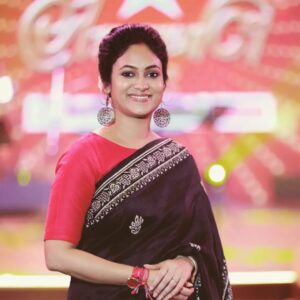 Basabdatta Chatterjee Instagram - সেরা বাঙালি  ২০২৩..... ( আমি নই😊
অনুষ্ঠানটির নাম, তাই দয়া করে আমাকে শুভেচ্ছা বার্তা পাঠাবেন না।)

 

#latepost

Thank you Moumita di for inviting me...
@abpanandatv 
#abp #abpananda 
Thank you @atasi_mukherjee1995
Photo courtesy Santa Chakraborty
Hair Rina Mondal