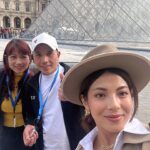 Bé Hà Nguyen Instagram – Nguyenovi a Vítězný oblouk,
Nguyenovi a Eiffellova věž,
Nguyenovi a Versailles,
Nguyenovi a Louvre,
Nguyenovi a Place Vendôme,

Nguyenovi a Paříž.🇫🇷🍷🥖🫶