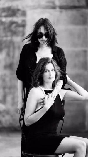 Béatrice Dalle Instagram - LE BONHEUR EST POUR DEMAIN film de @brigitte__sy @laetitiacasta  @bonnard_damienofficiel et BidiBombe  photo @christophe_brachet_  @trickyofficial @martinatopleybird