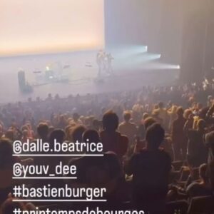 Béatrice Dalle Instagram - Merci infiniment Le monde de l’hommage que vous nous avez réservé hier pour Come as you are on vous aime @kurtcobain @bastien.burger @youv_dee @printempsdb @emmanuelpoenat @nathaliecroscoitton @dominiquebesnehard @casey___anfalsh @gigi_boumboum @gaellegrassin