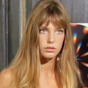 Béatrice Dalle Instagram - Ce soir, il y aura un  ange de plus dans  le ciel, et vraiment ce sera le plus beau  JANE  BIRKIN @charlottegainsbourg  @loudoillon  je pense à vous tendrement, et je vous aime inconditionnellement
