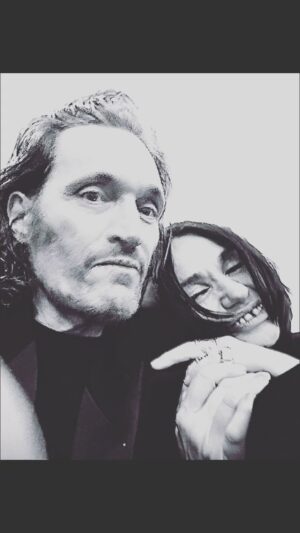 Béatrice Dalle Instagram - Michelangelo defatigato vitam praecidi, sed domine, forma, semper ei servivi