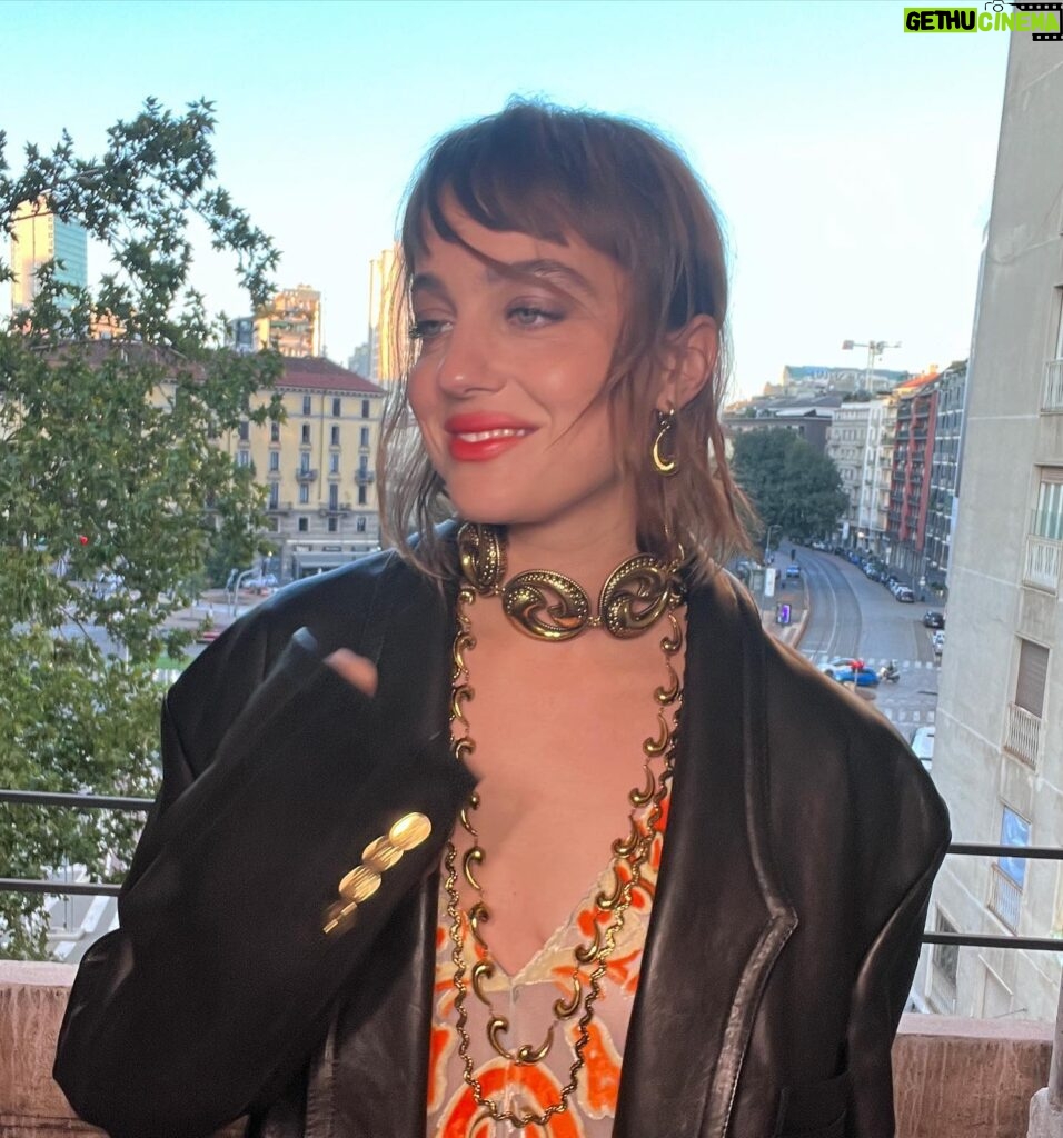 Beatrice Grannò Instagram - 🧡 Before CNMI Sustainable Fashion Awards with the most beautiful attitude look by @etro from #EtroNowhere @marcodevincenzo Stylist @valeriajmarchetti mua @cgonzalezbeauty hair @jennychohair @42west @newstandardbranding