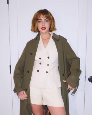Beatrice Grannò Instagram - @dior @diorbeauty Pics and Makeup by @katrinakleinmakeup hair @cailenoble style @valeriajmarchetti 💚

@micahpittard @42west