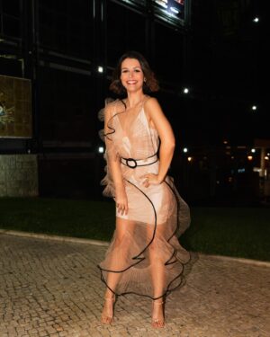 Beatriz Barosa Instagram - A celebrar os 31 da @tvioficial 💝
Entre Teatro e correrias, não podia faltar a estes parabéns! 💃🏻

And now, the credits:

Fotografias: @luismoreira.lm 
Vestido - @nadyadzyak na @conceptica_lisboa 
Sapatos - @manuelalves_shoes 
Jóias - @topazio1874 @hyp3agency 
Styling - @dianarconceicao e @styledby_raquel