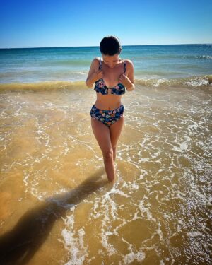 Beatriz Barosa Instagram - Vim cumprimentar o Algarve 🌞🩵
