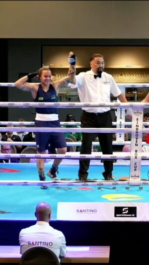 Beatriz Ferreira Instagram - Vitória nas quartas de final aqui em Eindhoven Cup. Aqui é Brasil, seguimos em busca! 🇧🇷🥊🔥 

#TimeBrasil #Paris2024 #JogosOlimpicos #BiaFerreira #DancingQueen #TheBeast #NIKE #BoxingBrasil #sudesb #BolsaAtleta #MarinhaDoBrasil #seguros #Cbboxe #FokusAssessoria #teamamma