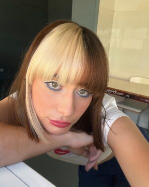 Beatriz Frazão Instagram - 🎬✨🌺