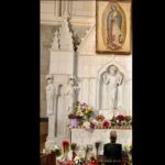 Beatriz Morayra Instagram - Ella 👉🏻 🙌🏻🙏🏻♥️ Mi #Morenita #virgendeguadalupe #mivirgencita #madremia Hoy en tu cumpleaños 🙌🏻 y cómo todo los días de mi vida 🙏🏻 Te agradezco por no soltarme nunca 🙏🏻 ni a mi Familia 🙏🏻 ni a mi gente amada 🙏🏻 Gracias por siempre cubrirme con tu manto madre mía ♥️#Gracias 🙏🏻#Gracias 🙏🏻 #Gracias #siempre #siempreconmigo #🙏🏻 #Amen 🙏🏻 #BeatrizMorayra 🙏🏻♥️🇲🇽