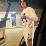 Beatriz Morayra Instagram - OMG #16 añitos Cumple 🎂 mi Crío mío de mi 🤩 @mikey.delvecchio en que momento creció mi Bebe que se a convertido en un jovencito 🥺 Que nos a llenado a tu Papá y a mi de infinitas satisfacciones en todos los aspectos de tu existencia 🙌🏻 Me siento tan orgullosa de ti, de tus logros ⚽️ de tus estudios, del ser tan noble, educado, cariñoso, amoroso, responsable y así podría decirte miles de virtudes que me hacen la mamá más orgullosa de su hijo. No me canso todos los días de darle Gracias a Dios por ser tú Mamá 🙏🏻 Sigue mi Niño luchando por tus sueños 👊🏻 que NADIE te pare y con esa perseverancia que te caracteriza y la disciplina sin duda llegarás a donde te lo propongas. Tu Papá y yo estaremos siempre apoyándote en todos tus sueños y proyectos de tu vida. Amo ver que eres tan querido y rodeado de amig@s que te quieren, de tu Familia y de nosotros tus padres que te amamos 🫶🏻 con toda nuestra alma ♥️ seguiré festejando cada día, cada momento de tu hermosa existencia 😍 todos los días de mi vida (siempre) eres mi mayor logro, mi mayor regalo de la vida, mi mayor orgullo 🤩 eres mi vida entera 🙌🏻 mi crío mío de mi, de mi casi propiedad jajaja (chiste local) Sigue siendo ese Niño feliz 😀 y no pares que vas con todo 👊🏻 Love ❤️ you Mikey así que ahora a festejar Happy Birthday 🎂🎁🎉🥳