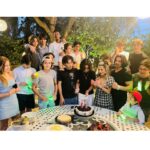 Beatriz Morayra Instagram - Mi Crío mio de mi, De mi propiedad @mikey.delvecchio ( broma ) ok no es broma jajaja si eres mío…! No se en que momento cerré los ojos por un instante y mi bebe, mi crío, mi pequeño Niño se convirtió en un hombrecito de 15 años 😩🤩 Me has dado incontables razones para estar orgullosa de ti, Pero mi mayor orgullo y regalo en la vida es que seas mi hijo. No me canso de darle Gracias a Dios 🙏🏻 y al Universo 🙌🏻 De haberme dado mi mayor alegría en mi vida que ser tú Mamá! Quiero que nunca nada ni nadie te haga dudar que eres capaz de lograr cualquier cosa que te propongas. Que Nunca perderás simplemente Ganarás o aprenderás. Amo y me llena de orgullo de saber que eres muy querido, que estas rodeado de amig@s, familia, personas que te aman y eso te lo has ganado tú 😍 Sabes que tu Papá y Yo siempre estaremos amándote y apoyándote en todos tus sueños que sin duda lograrás más allá de tus habilidades en el ⚽️ y en lo académico por ese corazón ♥️ y nobleza que te caracteriza! Me explota el corazón cada vez que me dicen el gran Niño que eres… Te Amo ♥️ Feliz Cumpleaños Mikey 🎂🥳 🎁 y te seguiré festejando cada día de mi vida ( SIEMPRE ) #loveyou #myson #mylife ♥️ ⚽️ 👊🏻