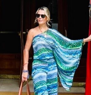 Beatriz Morayra Instagram - Cada quien a su ritmo a su estilo y a su felicidad 💅🏻🇪🇸💃🏼 #barcelona #barcelona🇪🇸 #beatrizmorayra 😉 cuál es tu 🎶 ritmo?