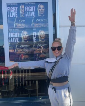 Bec Rawlings Instagram - Look Ma I’m famous 🤩😂