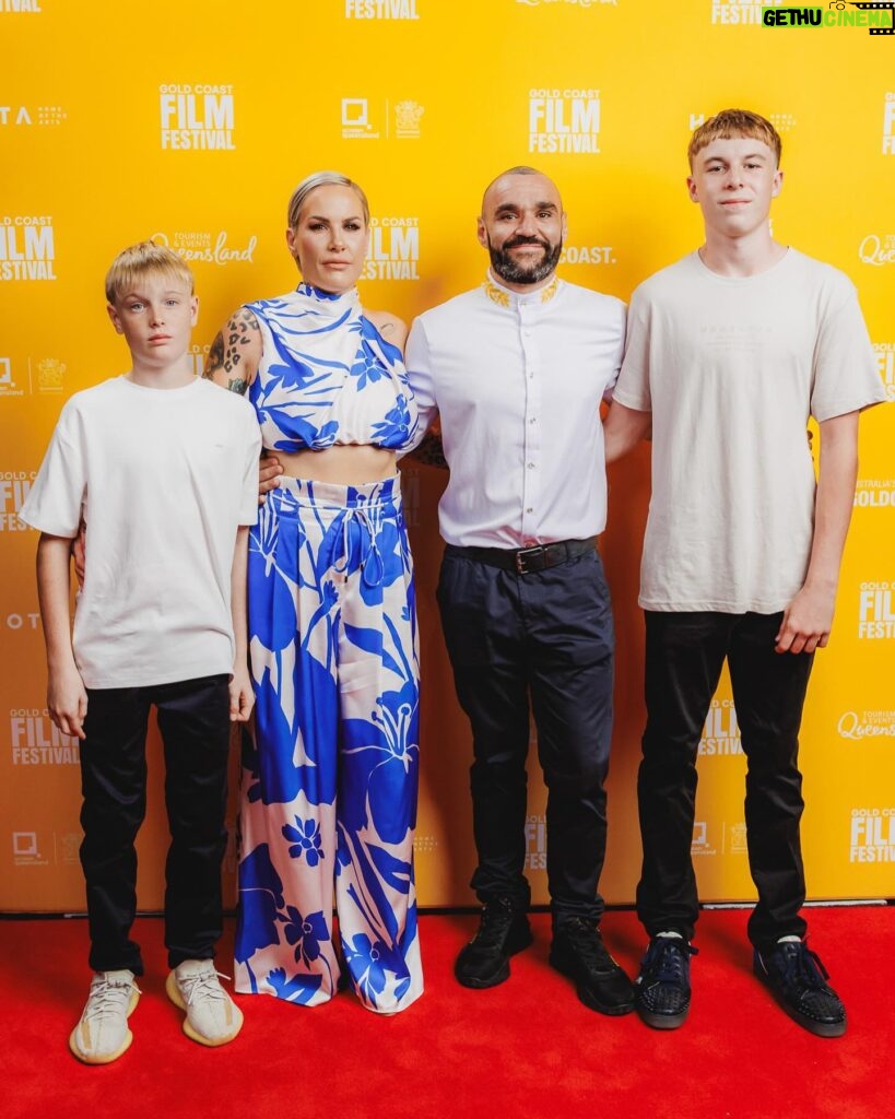 Bec Rawlings Instagram - What an amazing night 🤩🎥 thank you so much to everyone that came to watch the world premiere of Fight To Live last night @gcfilmfest ❤️