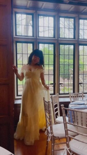 Becktoria Instagram - The Yellow Dress #1.