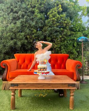 Becktoria Instagram - The Orange Series - Life.