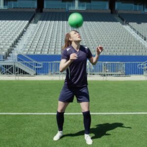 Becky Sauerbrunn Instagram - I’m selling out for a cause with @hulu and you can too. Say ‘Hulu has live sports’ while juggling, add #HuluHasLiveSportsChallenge, and tag a friend! Hulu will donate $1 to the @NWSL_players for every post, up to $100k. You’re up @beccamoros @zshort! #HuluSellouts #ad