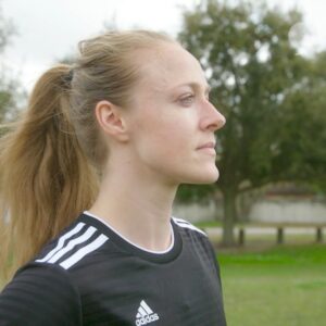 Becky Sauerbrunn Instagram - Coach Steve, thank you for pushing me. I wouldn't be representing Team USA without you. This is our year! Full video on @PlayersTribune #MassMutualPartner #LiveMutual