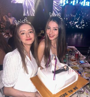 Belemir Temizsoy Instagram - #belogelinoluyor👰🏻
#bridetobe 🤍