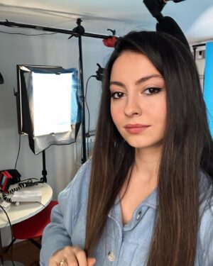 Belemir Temizsoy Instagram - Işık iyi olunca affetmem biliyosun 😬