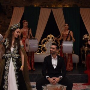 Belemir Temizsoy Instagram - Kır testiyi gelin hanım 🤍
#hennanight