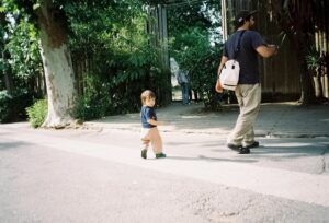Belén Barenys Instagram - como decimos en la mejor obra del mundo “tus mierdas d fotos analógicas q tu te piensas q son buenas pero eh: no son buenas, solo están borrosas”