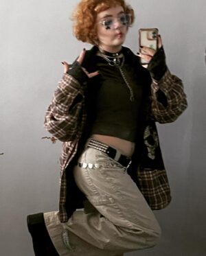 Bella Higginbotham Instagram - draw it then wear it…also my mom got these pants in Hong Kong in 1999 
.
.
#ootd #ootdfashion #artist #artistsoninstagram