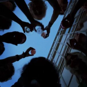 Bella Higginbotham Instagram - Here’s to the most fun cast & crew ever ever ever #chucky #atoast