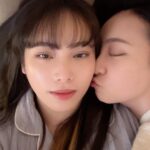 Bella Yang Instagram - 不是，真的很擠耶 👰‍♀️ @yangtsaifeiiii @caroline3469