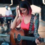 Bely Basarte Instagram - Probando sonido para el Boombastic 🩷 by @andb.jpg