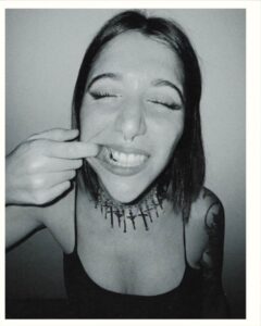 Bely Basarte Instagram - Esta noche en la sala Apolo de Barcelona nos vamos de Roma a San Pedro pasando por muchas melodías y recuerdos. Os espero con ganas para cantar a pleno pulmón 🩷