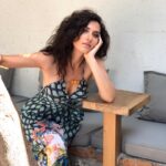 Bengi İdil Uras Instagram - Büyüdükçe anneme benziyorum Afitap (bu şarkı böyle değildi galiba) 🌝