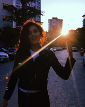 Bengi İdil Uras Instagram - Kendimle karşılaştım 🤝