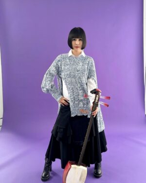 Beni Ninagawa Instagram - ライブグッズ撮影現場のオフショットをおすそ分けです。
こんなに沢山写真撮っとっといてくれたのね。ありがとう。
一連の流れに関わってくださってる全ての方々に感謝。
ECサイトでのカレンダー、アクスタセットは追加発注分残りわずかでごぜぇます。