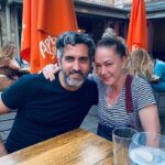 Bennu Yıldırımlar Instagram - Taze bir #tbt … Dün akşam buluştuk, sohbet edip gülüştük… Kahkahalarımız hiç eksik olmasın 🎈🦋 @memetalialabora