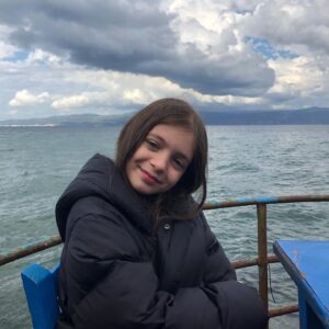 Beren Gençalp Instagram - 🤍🤍🤍