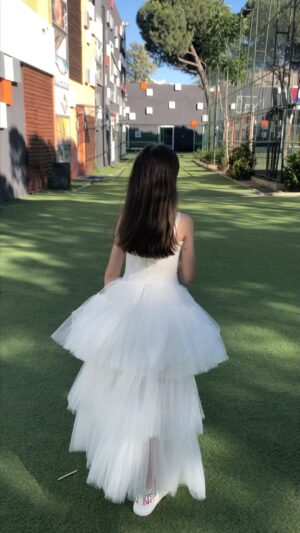 Beren Gençalp Instagram - Mezuniyetim🎓
 
Öncelikle öğretmenim @eesrabegen başta olmak üzere tüm öğretmenlerime,okuluma,aileme ve elbisem için @chatondor.official ‘a çok teşekkür ederim🥰