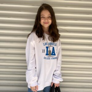 Beren Gençalp Instagram - Herkese iyi haftasonları🥰🥰🥰

#berengençalp #izmir #istanbul #cumartesi #zara #zaraçocuk #zarakids #mango #mangokids #hm #hmkids #koton #kotonkids #lcw #lcwkids #nıke #adidas #skechers #tarz #sporgiyim